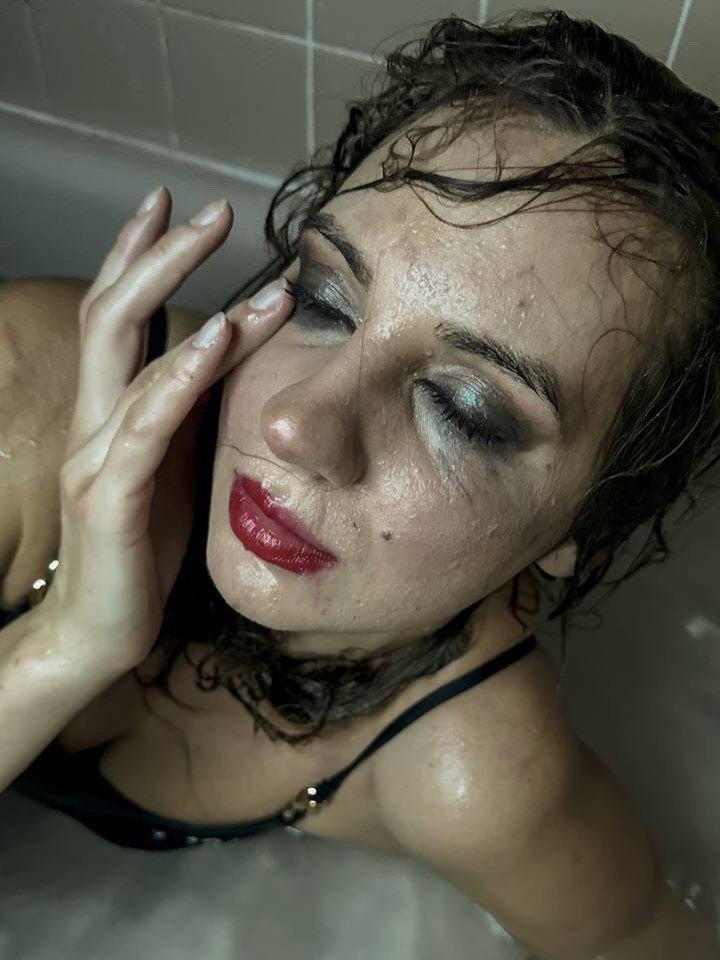 Tanya Taskiran photography — vancouver editorial portrait photography 03